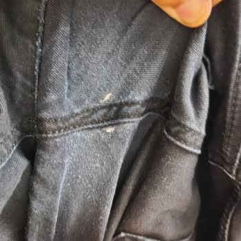 Mavi’de Renk Atan Ve Yırtılan Kot Pantolon İçin Değişim Talebi