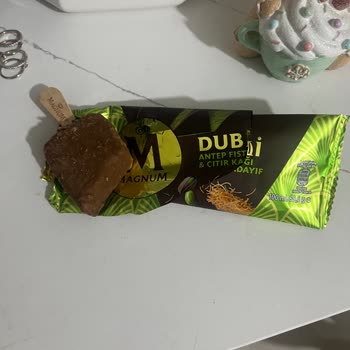 Migros Altınşehir Şubesinde Magnum Dondurması Az Ve Bozuk