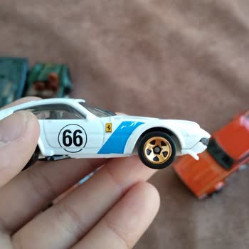 Hot Wheels Cars Have Scratches and Paint Defects
