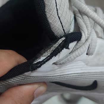 Nike Ayakkabısının Kısa Sürede Taban Açılması Ve Değişim Talebi
