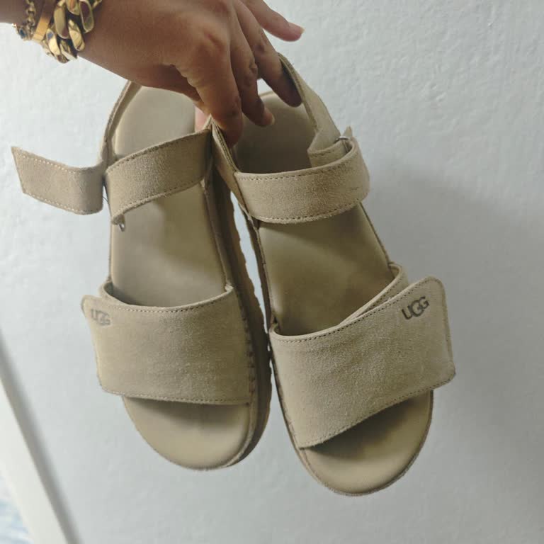 Ugg Sandaletlerde Aşırı Ayak Kokusu Ve İade Talebi