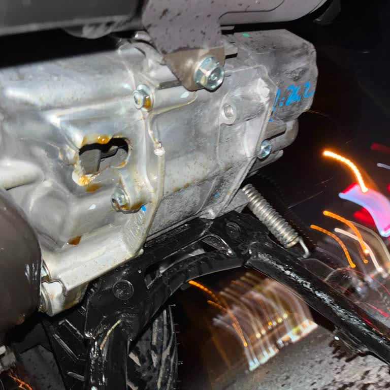 Yeni Honda PCX Motor Bloğu Çatlak Ve Yedek Parça Temini Zor