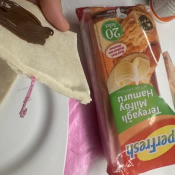 Superfresh Tereyağlı Milföy Hamurunda Poşet Parçası Bulunduğu İçin Güven Sarsıldı