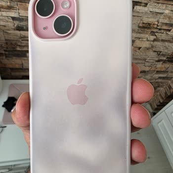 Magsafe Pembe Kılıfta Renk Atması Ve Kararmalar Garanti Kapsamına Alınmadı