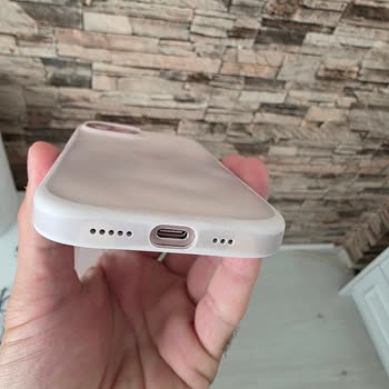 Magsafe Pembe Kılıfta Renk Atması Ve Kararmalar Garanti Kapsamına Alınmadı