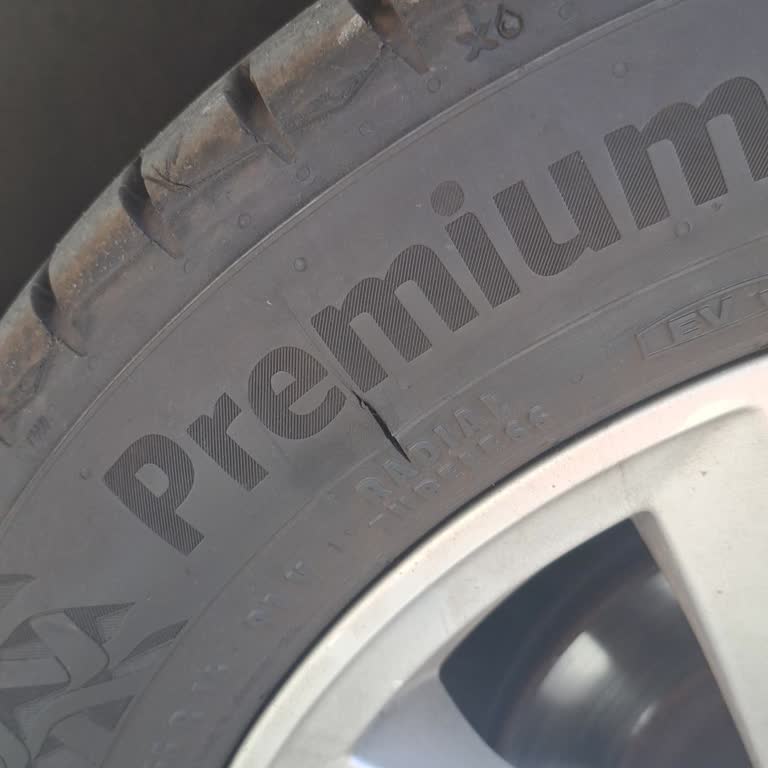 Continental PremiumContact 7 Tire Developed Cracks After Only One Month