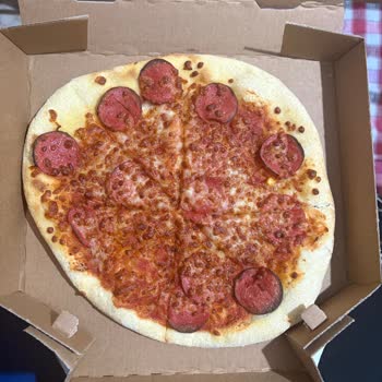 Domino's Pizza Geciken Teslimat, Kalitesiz Pizza Ve Sarımsaklı Ekmek Ve Cevapsız İletişim