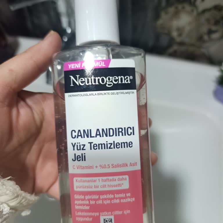 Neutrogena Yüz Temizleme Jelinde Şiddetli Yanma Ve Kızarıklık: Acil İnceleme Ve İade Talebi