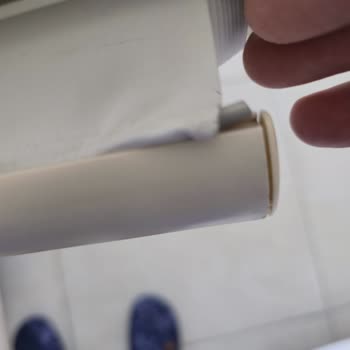 Aras Kuru Temizleme'de Stor Perde Temizlenmemiş Ve Mekanizması Bozuk