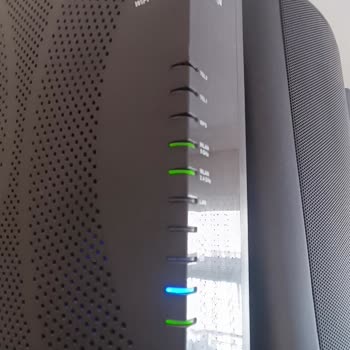 Şebeke Ve Sinyal Sorunu Nedeniyle İnternet Ve TV Hizmetinde Kesintinin Hızlı Çözüm Talebi