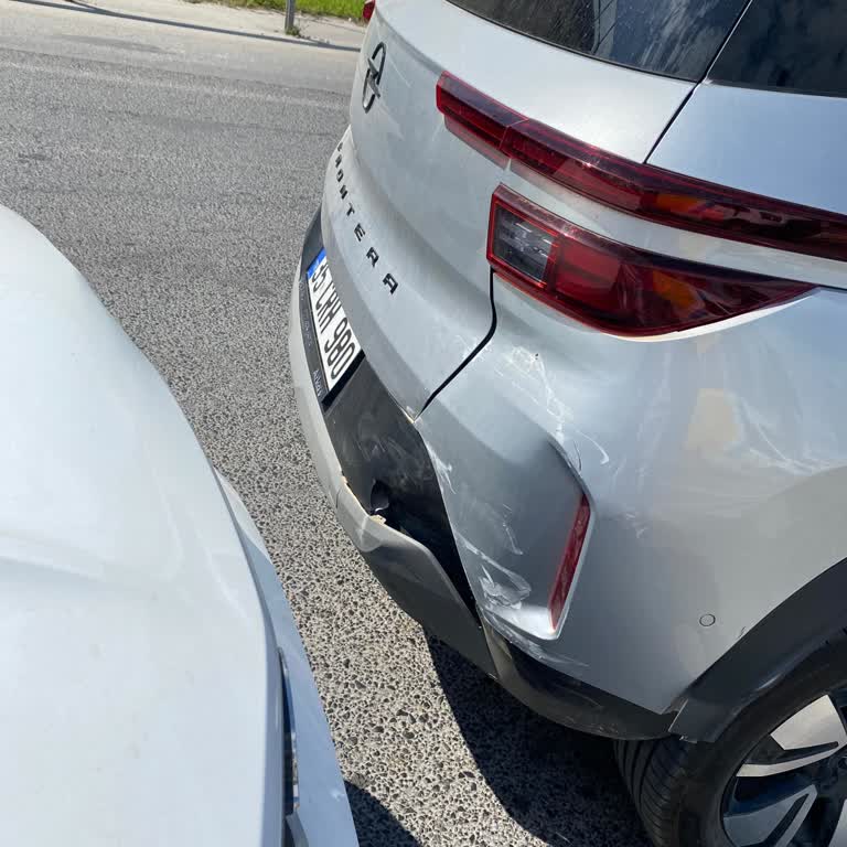 Opel Servisindeki 5 Ay Süren Onarım Gecikmesi Ve İkame Araç Hakkının Yok Olması