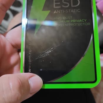 Kırık Ekran Koruyucu Ve Kusurlu Telefon Kılıfı İçin İade Ve Değişim Talebi