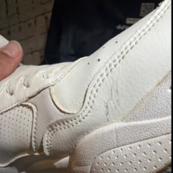Skechers Odyssey Ayakkabısında Kısa Sürede Çatlak Ve Yırtılma, Değişim Ve İade Talebi