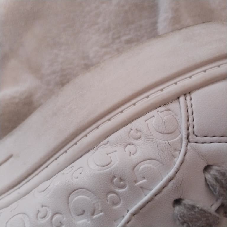 Guess Çocuk Ayakkabısında Çatlamalar Kullanıcı Hatası Gibi Değerlendirildi