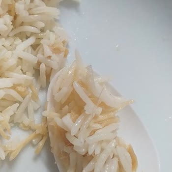 Burcu Markalı Hazır Tavuklu Pilavda Plastik Parçası Ve Saç Teli Bulunması
