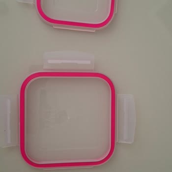 Cam Saklama Kabının Kısa Sürede Kırılan Plastik Kulpları Güvenimi Zedeledi