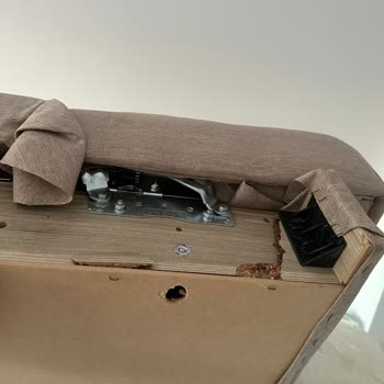 Kırık Gelen Koltuk Takımı İçin İade Ve Ücret Geri Ödeme Talebi