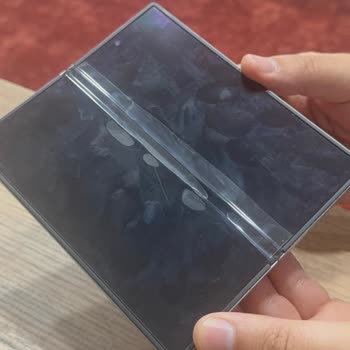 Katlanabilir Ekran Kabarması Ve Dokunmatik Arızasına Garanti Reddi