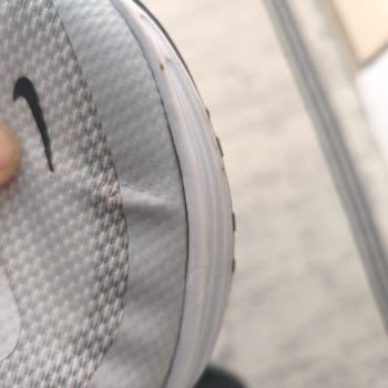 Kısa Sürede Açılan Nike Ayakkabıda Üretim Kusuru Reddi Ve İade Talebi