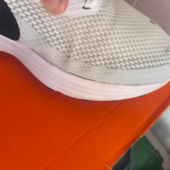 Kısa Sürede Açılan Nike Ayakkabıda Üretim Kusuru Reddi Ve İade Talebi