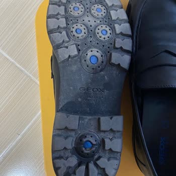 Geox Shoes Caused Toe Pain and a Callus Due to a Defective Inner Seam