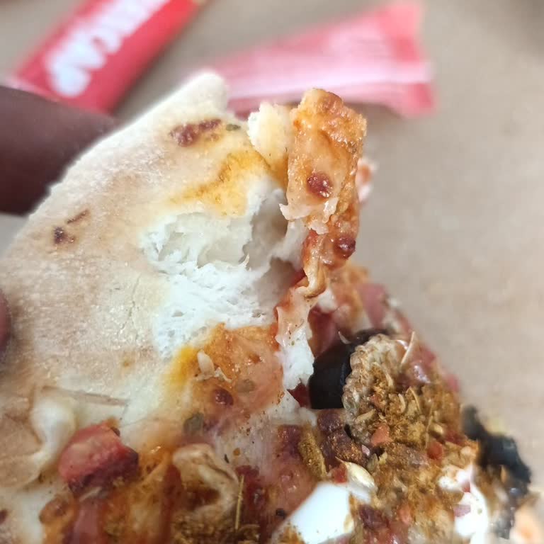 Domino's Pizza’da Saç Bulunması Hijyen İhlali