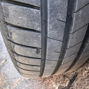 Lassa Revola Lastiklerinde Erken Çatlak Ve Garanti Talebi