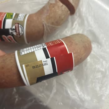 Migros Sanal Market'ten Bozuk Sucuk Renk Değişikliği Ve Tam İade Talebi