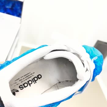 Adidas Superstar Ayakkabısında Keçe Tüylenmesi Ve Yazı Silinmesi Sorunu