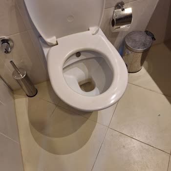 Amon Otel'de Hijyen Ve Hizmet Sorunları Nedeniyle İade Talebi