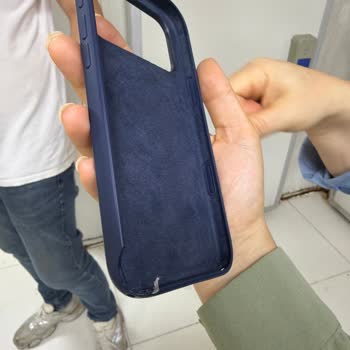 Apple Zorlu Center'da Satın Alınan Kılıfın Renk Solması Ve Yırtılması Nedeniyle Ücret İadesi Talebi