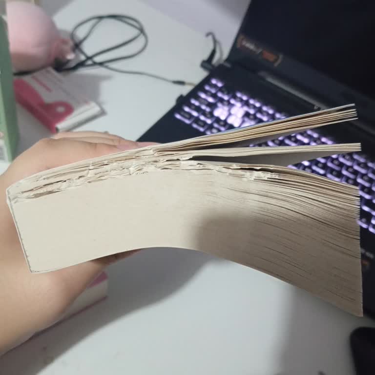 Hasarlı Kitap Teslim Edildi, Hemen Değişim Veya İade İstiyorum