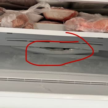 Gövdedeki Yırtılma Kullanıcı Hatası Olarak Değerlendirildi, Samsung Yetkili Servis Cevap Vermiyor
