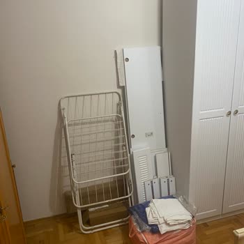 Eksik Parçalar Ve Kurulum Gecikmesi Nedeniyle Gardırop Kullanılamaz
