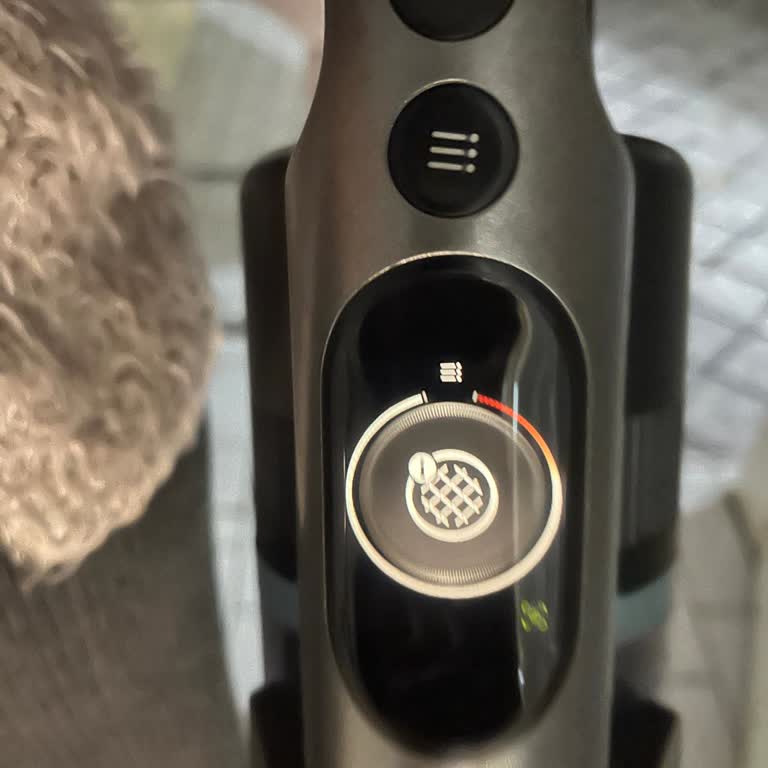 Philips 8000 Dik Süpürge Sünger Ve Filtre Uyarısı Hiç Sönmüyor