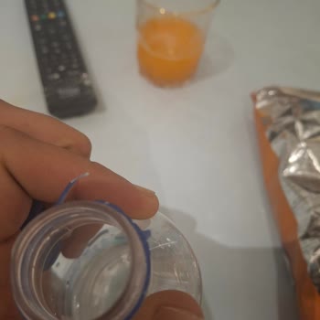 Damla Şişe Kapağındaki Çapaklı Plastik Dudak Kesilmesine Neden Oldu