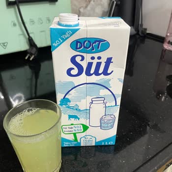 Bozuk Süt Ve Sağlık Endişesi: İade İsteği