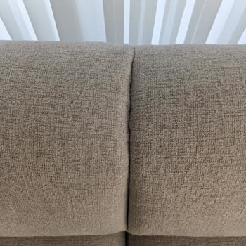 Divan Ev’in Değişim Hakkını Geri Çekmesi Ve Tekrarlayan Kumaş Sorunları