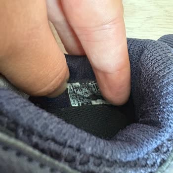 Skechers Çocuk Ayakkabısında Çift Numara Hatası