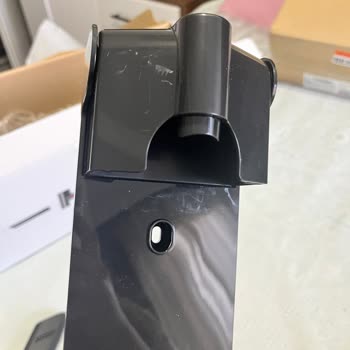 Dyson V10 Süpürge Çalışmaz Ve Servis Sonrası Hasarlı Şekilde İade Edildi
