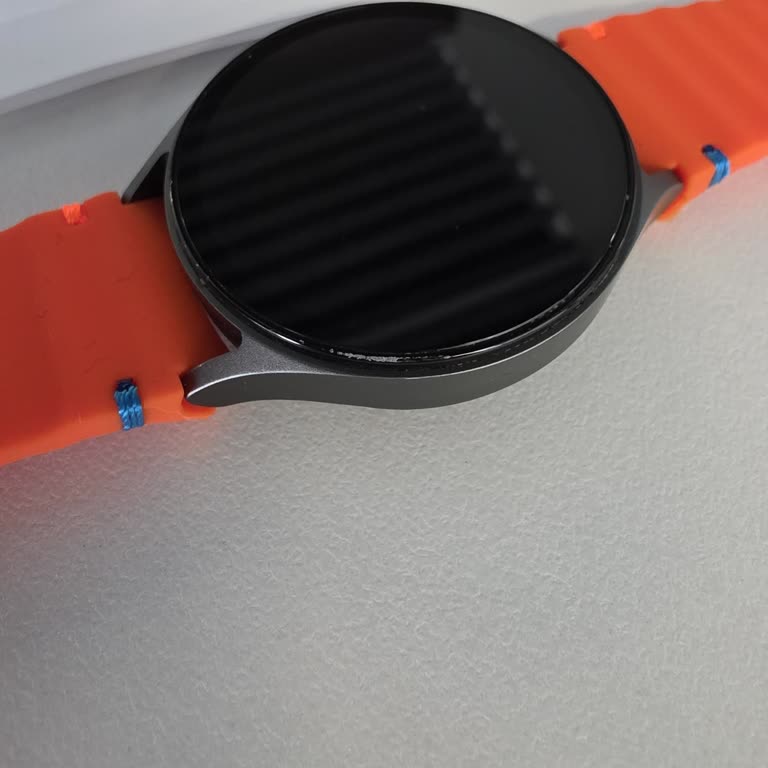 Samsung Watch7 Dış Kaplaması Hızla Soyuldu, Kalite Sorunu Ve Servis Reddi