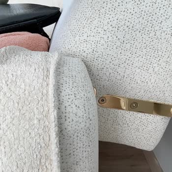 Garanti Kapsamındaki Çekyat Vidaları Sürekli Çıkıyor, Servis Kaba Ve Sorunu Çözmüyor