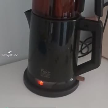 Fakir Dört Ayda Çay Makinem Bozuldu