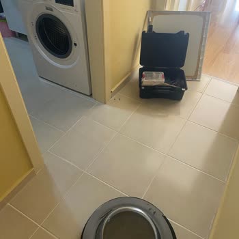 Servis Çelişkili Bilgi Ve Haksız Ücret Talebi Nedeniyle Çamaşır Makinem Kullanılamaz