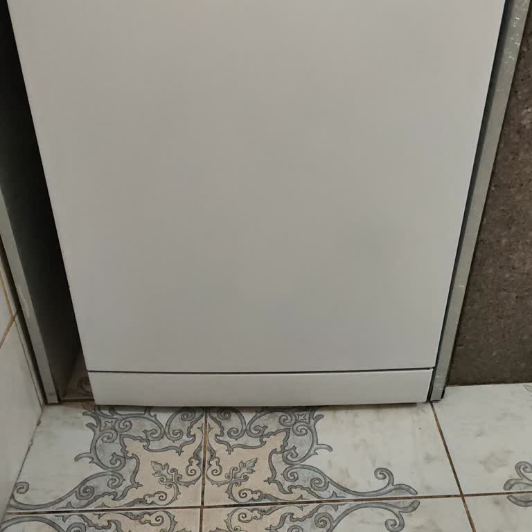 Paketli Gelmeyen Bulaşık Makinesi Su Hortumu Patladı, Ev Su Bastı