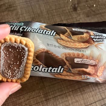 Eti Burçak Sütlü Çikolatalı Bisküvide Beyaz Nokta Görüntüsü Ve Sağlık Endişesi
