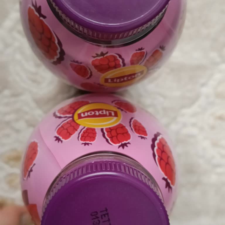 Lipton Ahududu Aromalı Şişe Suyu Tadında Farklı Ve Boğazı Yakıyor
