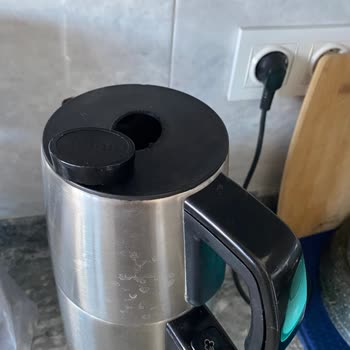 Tefal Çaycı Kapağı Kırıldı Ve Tost Makinesi Paslandı; Yedek Parça Bulunamıyor