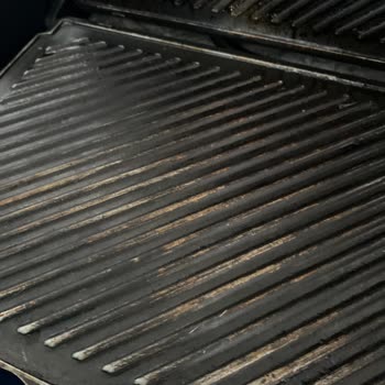 Tefal Çaycı Kapağı Kırıldı Ve Tost Makinesi Paslandı; Yedek Parça Bulunamıyor