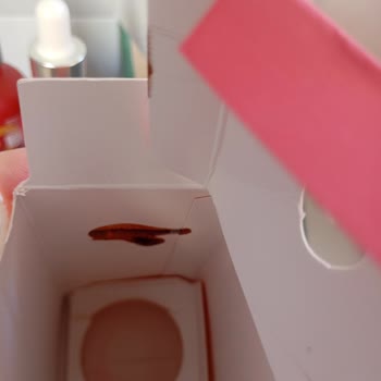 Metapet Sıvı Glukozamin Şişelerinin Sızdırması Ve Cevapsızlık Nedeniyle Acil Değişim Talebi